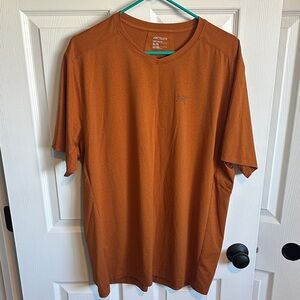 Arc'teryx Men's Remige Rust Short Sleeve Tee